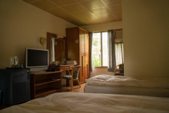 room-type_A-3-person-room-2