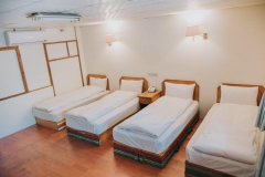 room-type_B-4-person-room-4